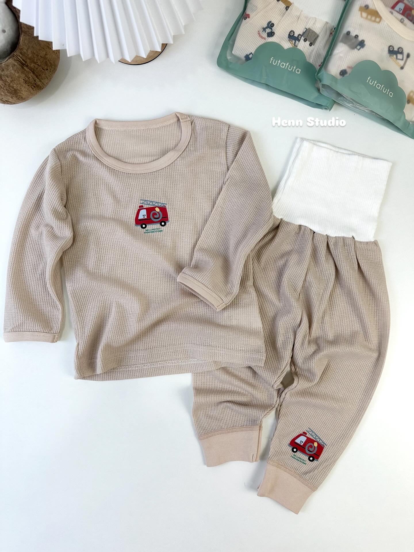 🇯🇵 Futafuta 4pcs Set Pyjamas