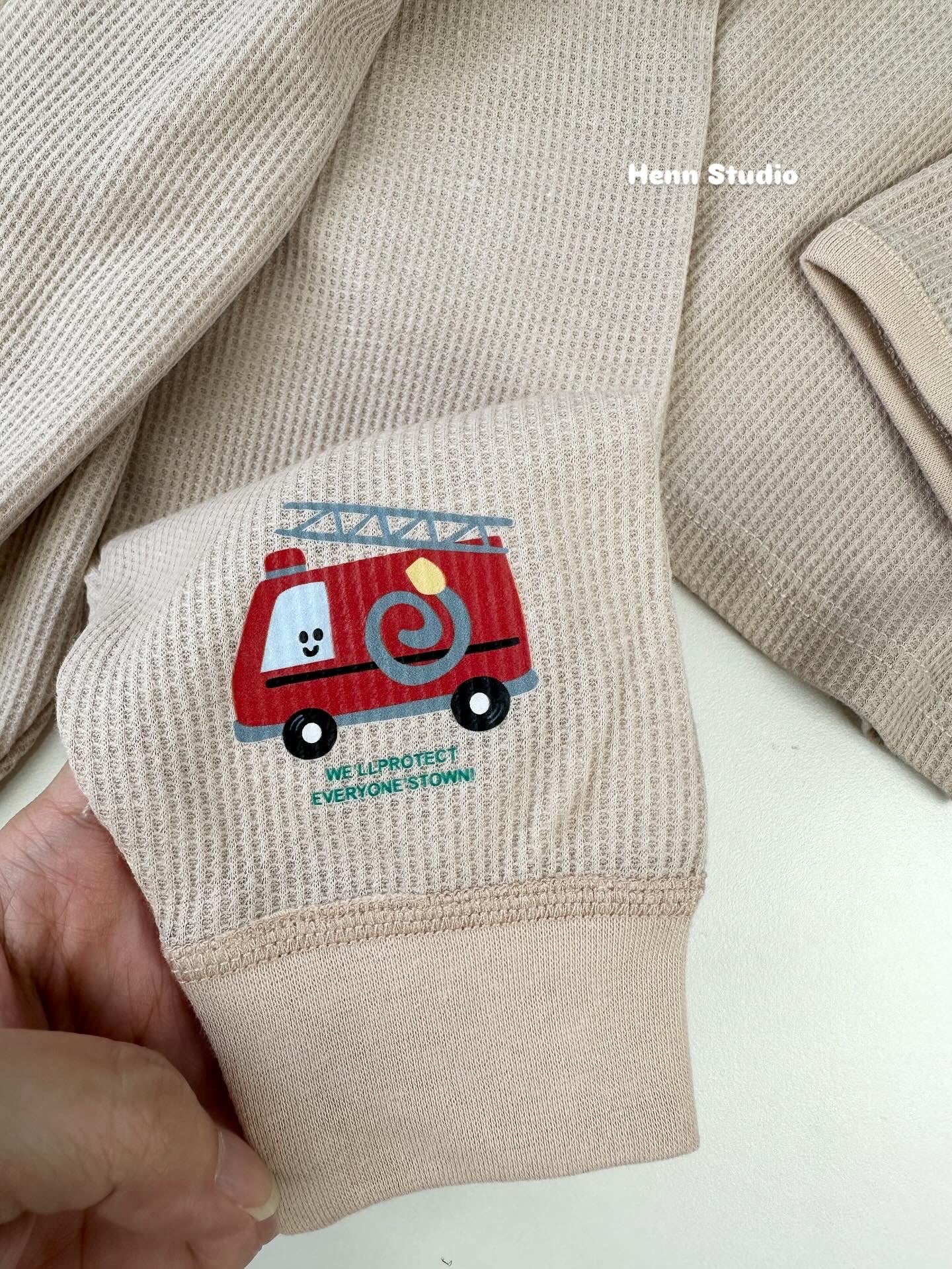 🇯🇵 Futafuta 4pcs Set Pyjamas