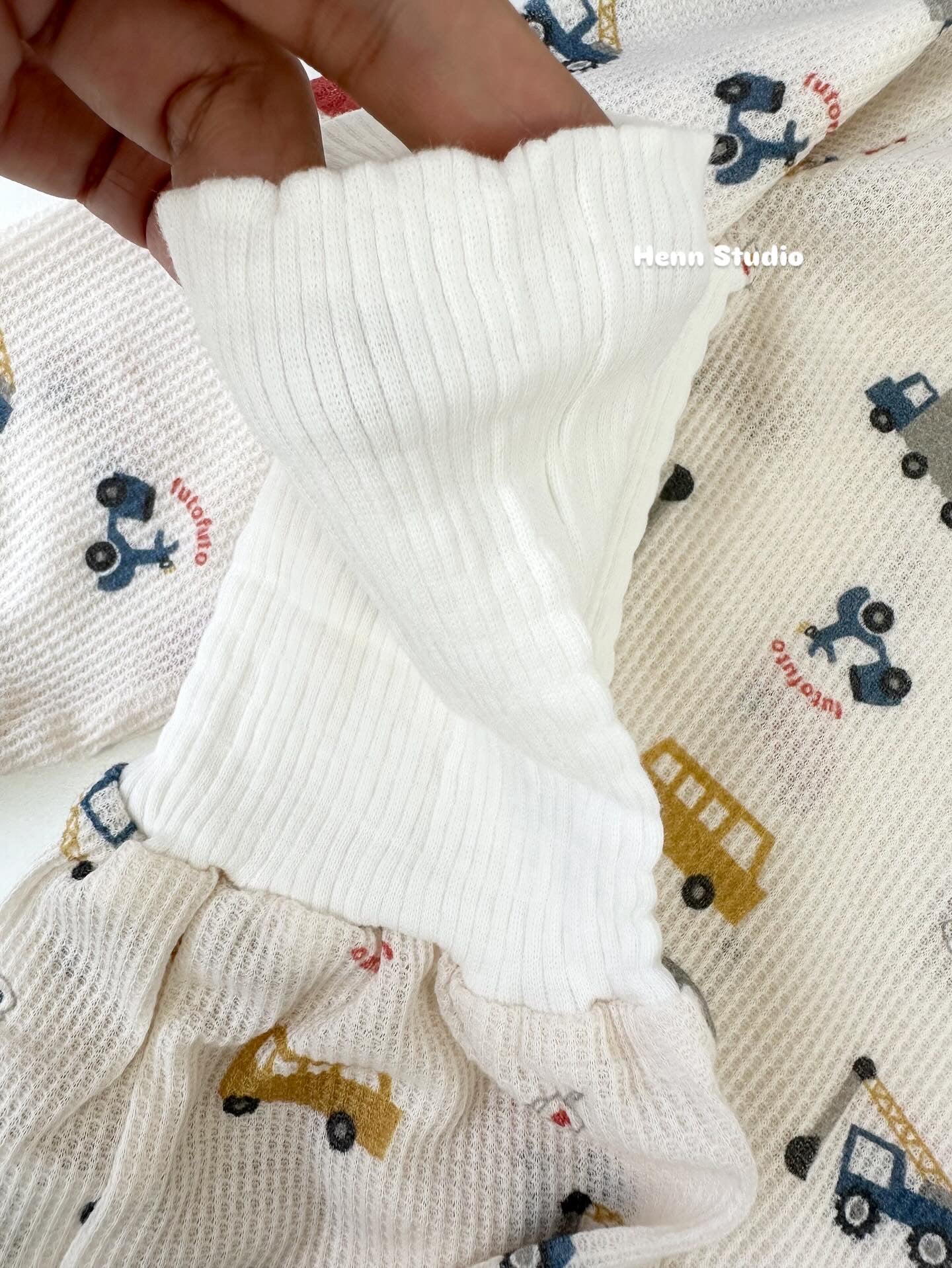 🇯🇵 Futafuta 4pcs Set Pyjamas