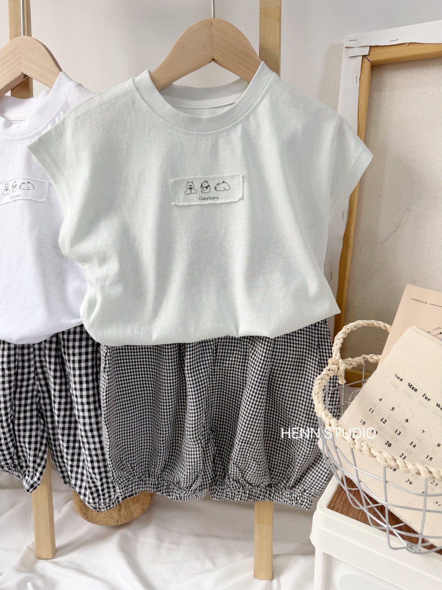 Cozy Capybara Gingham Bubble Shorts Set