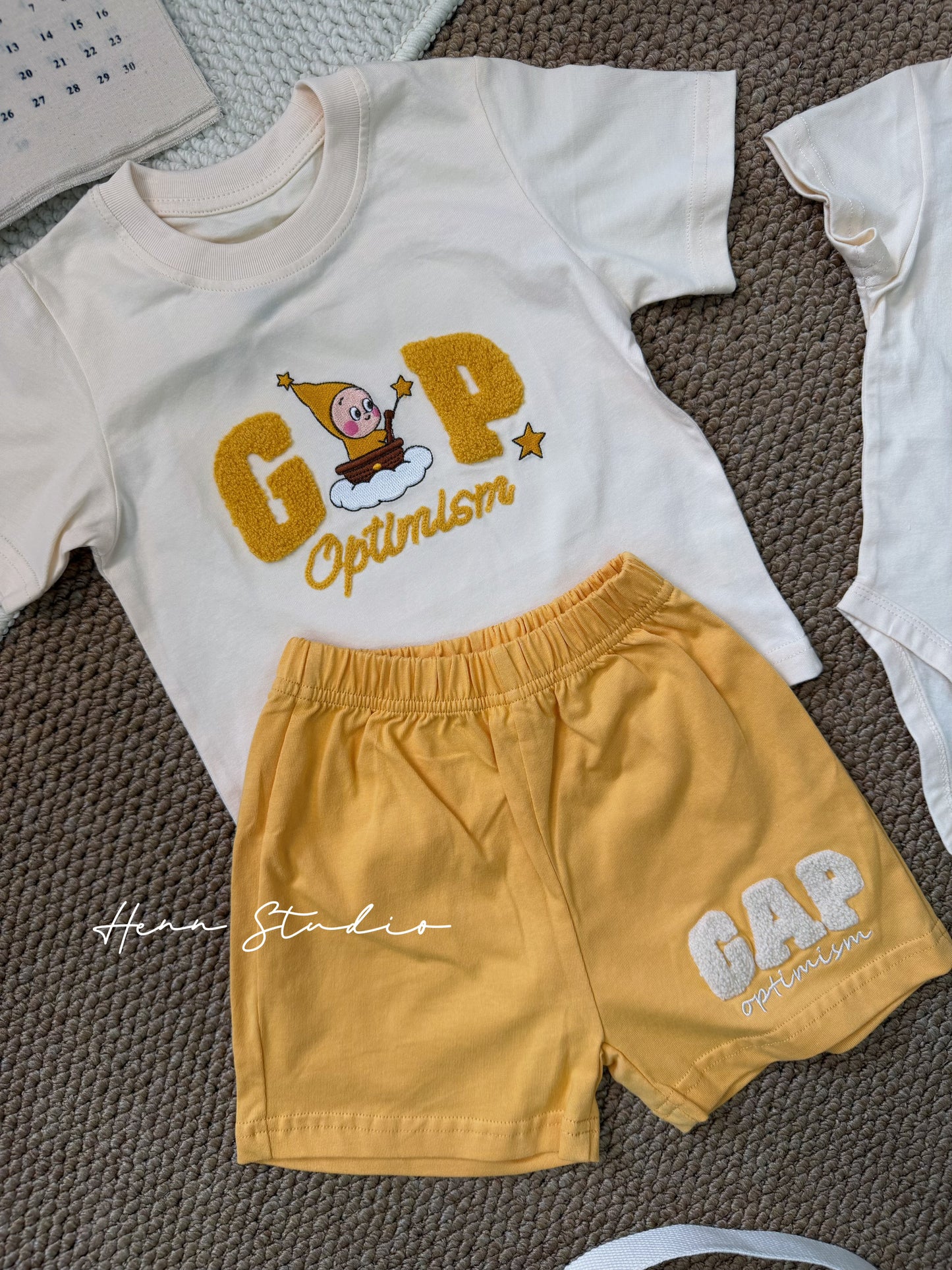 GAP Embroidered Star 2pc Set