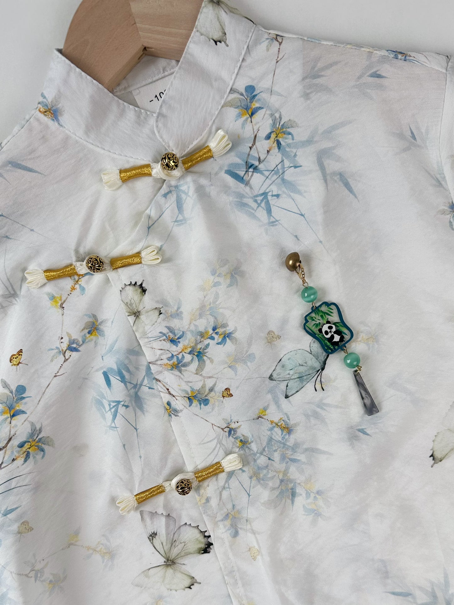 Preorder - Charming Ivory Butterfly Cheongsam 612 (FREE pendant)