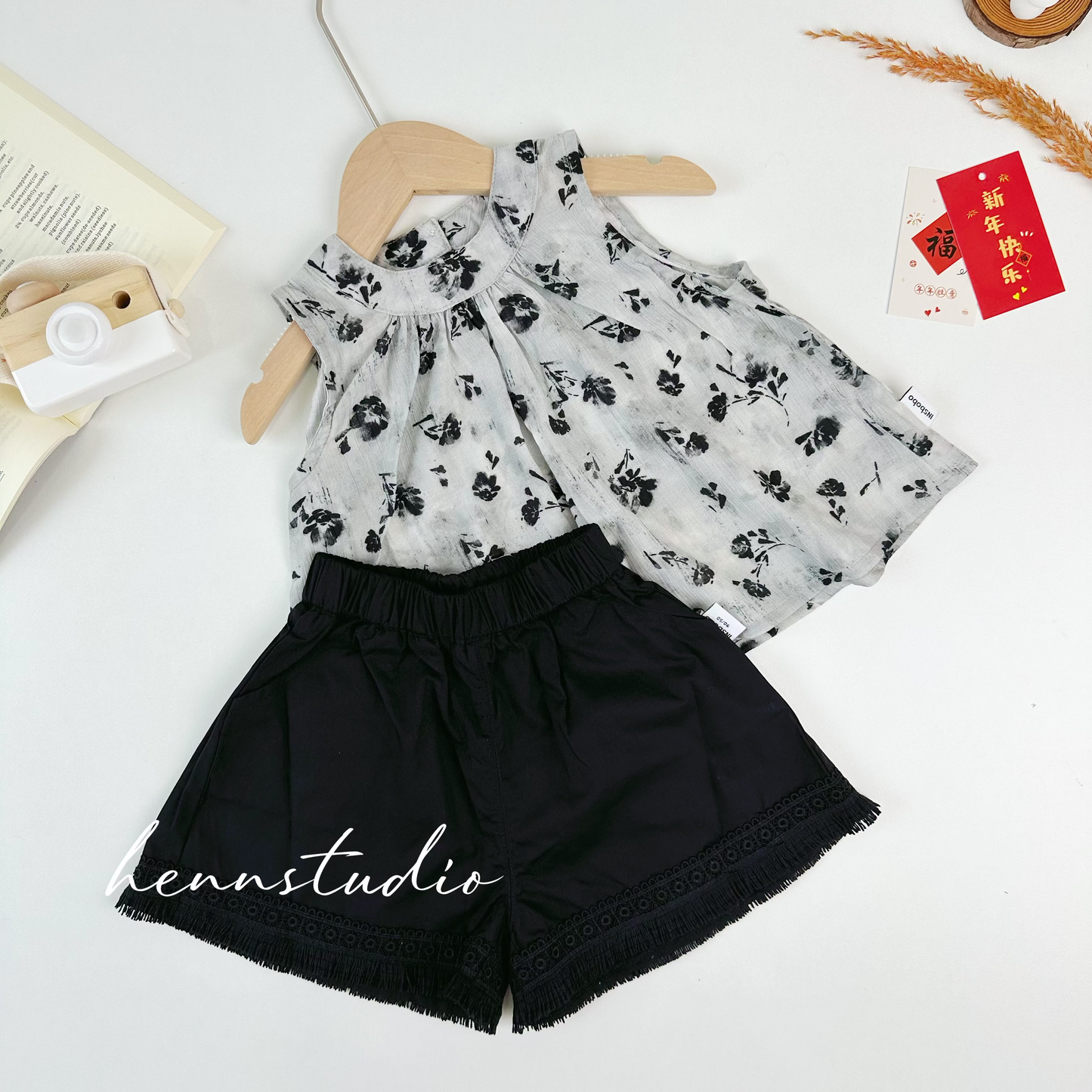Ink Floral Set (Last Size: 90)